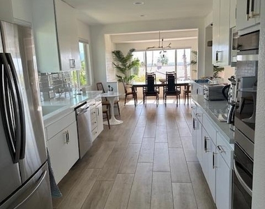 901 W Via Livorno - Photo Thumbnail 10