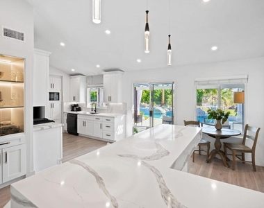 2380 N Leonard Road - Photo Thumbnail 6
