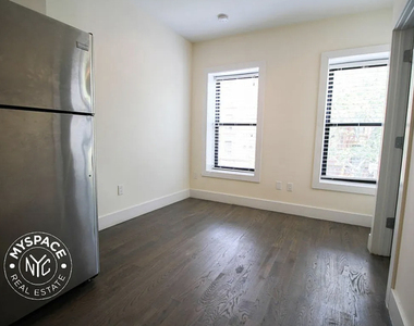 364 Bainbridge Street - Photo Thumbnail 3