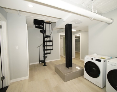 195 Stanton Street - Photo Thumbnail 2