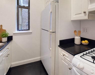  East 78th Street - Photo Thumbnail 3