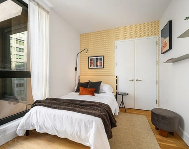 Rockwell Pl - Photo Thumbnail 1