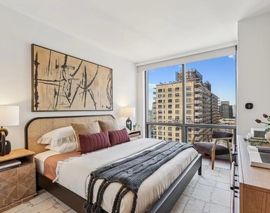West 67th Street - Photo Thumbnail 1