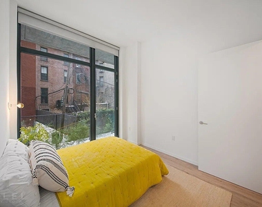 Halsey Street - Photo Thumbnail 3