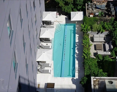Halsey Street - Photo Thumbnail 6