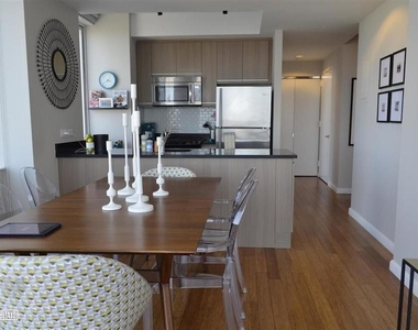 Rockwell Place - Photo Thumbnail 3
