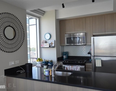 Rockwell Place - Photo Thumbnail 2