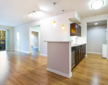 1050 Wilshire Blvd - Photo Thumbnail 11