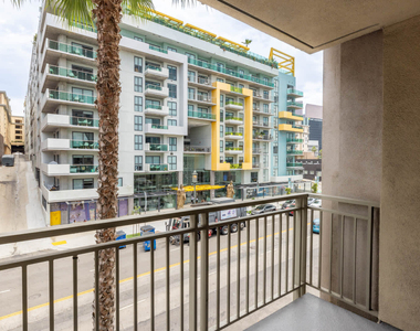 1050 Wilshire Blvd - Photo Thumbnail 25