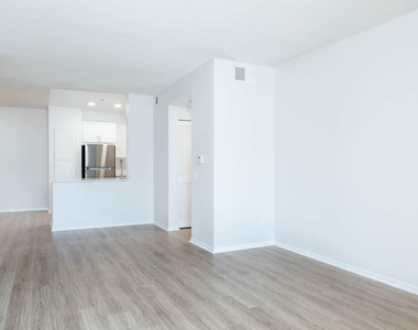 12629 El Camino Real - Photo Thumbnail 5