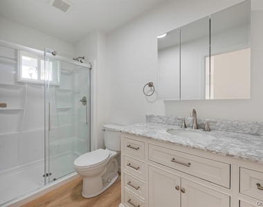 54 Evergreen - Photo Thumbnail 5
