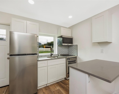 29 Tyler Street - Photo Thumbnail 2