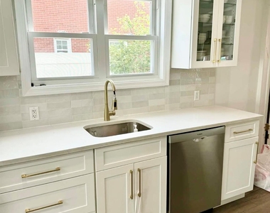 322 Westwood Road - Photo Thumbnail 2