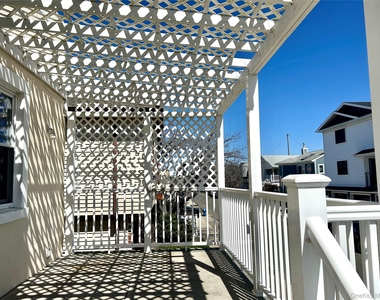 105 Mitchell Avenue - Photo Thumbnail 3