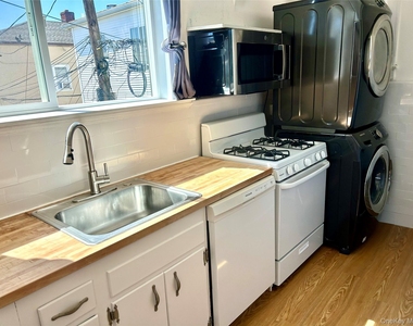 105 Mitchell Avenue - Photo Thumbnail 15