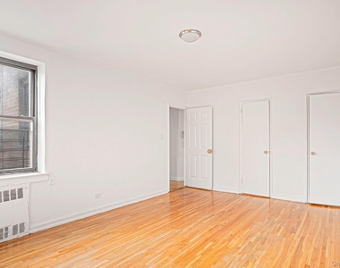 143-50 Hoover Avenue - Photo Thumbnail 5
