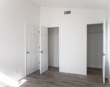 43 N Midland Avenue - Photo Thumbnail 10