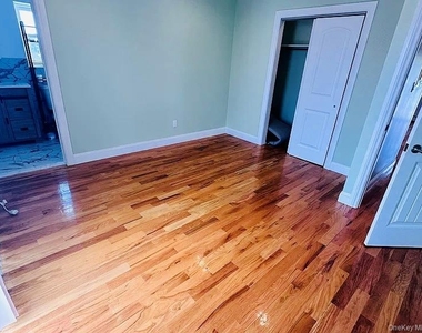 9976 164th Avenue - Photo Thumbnail 8