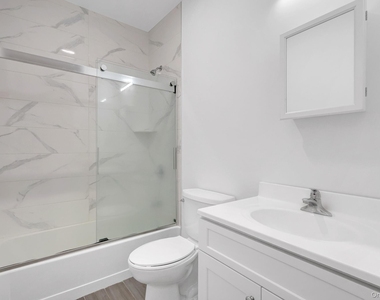 136 Rockaway Avenue - Photo Thumbnail 11