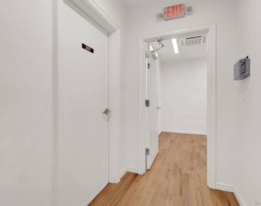 136 Rockaway Avenue - Photo Thumbnail 15