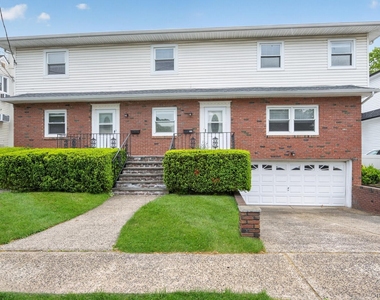 68a Graywood Road - Photo Thumbnail 5