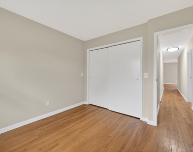 68a Graywood Road - Photo Thumbnail 12