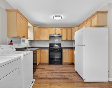 68a Graywood Road - Photo Thumbnail 16