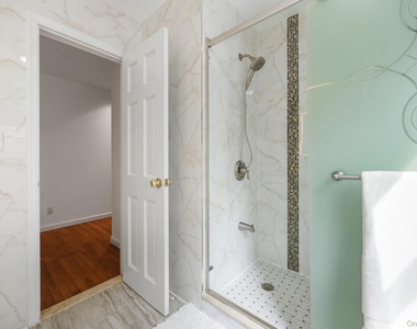 21 Joyce Road - Photo Thumbnail 14