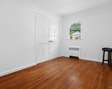 21 Joyce Road - Photo Thumbnail 12