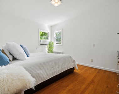 21 Joyce Road - Photo Thumbnail 9
