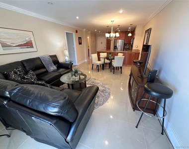 360 Shore Road - Photo Thumbnail 12