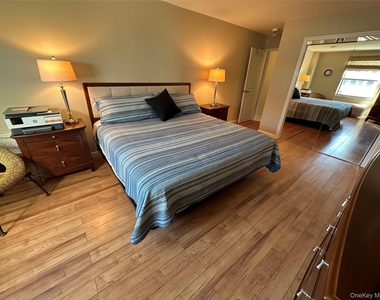 360 Shore Road - Photo Thumbnail 10