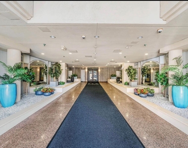 360 Shore Road - Photo Thumbnail 1