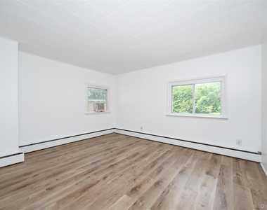 216 Hobbs Lane - Photo Thumbnail 18