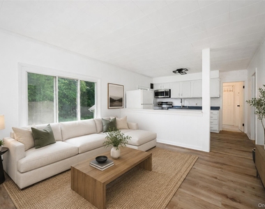 216 Hobbs Lane - Photo Thumbnail 3
