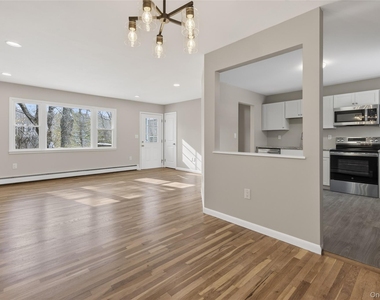 676-678 Oak Summit Road - Photo Thumbnail 1