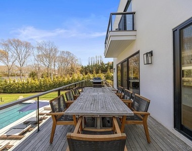 130 Highview Drive - Photo Thumbnail 23