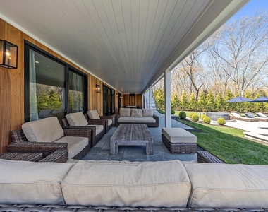130 Highview Drive - Photo Thumbnail 18