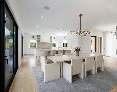 130 Highview Drive - Photo Thumbnail 4