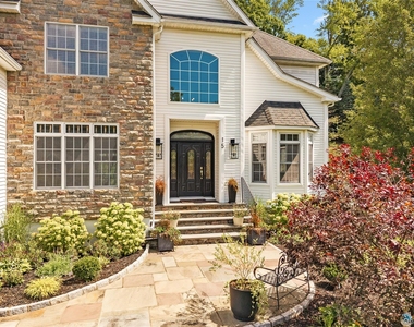 15 W Barrett Hill Road - Photo Thumbnail 2