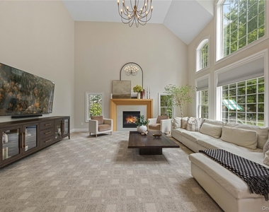 15 W Barrett Hill Road - Photo Thumbnail 7