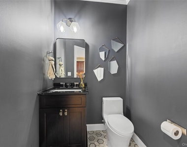 15 W Barrett Hill Road - Photo Thumbnail 17