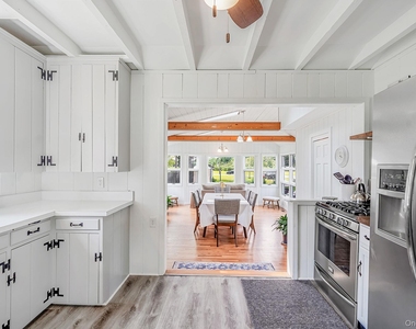 7 Oak Drive - Photo Thumbnail 11