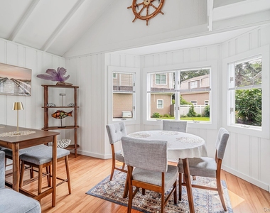 7 Oak Drive - Photo Thumbnail 8