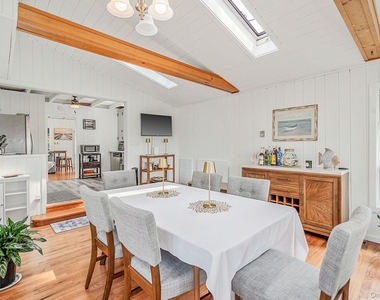 7 Oak Drive - Photo Thumbnail 12
