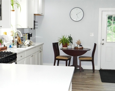 42 Taylor Avenue - Photo Thumbnail 2