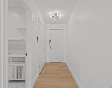 21 Fariview Avenue - Photo Thumbnail 3