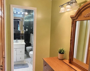 86-11 151st Avenue - Photo Thumbnail 7