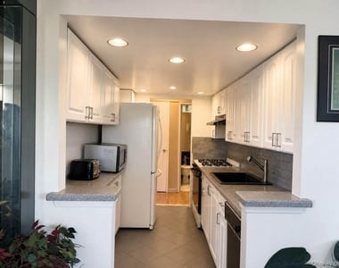 86-11 151st Avenue - Photo Thumbnail 4