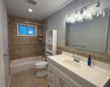 24 California Avenue - Photo Thumbnail 5